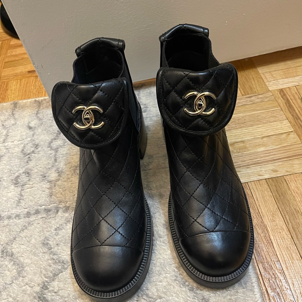 CHANEL Quilted Leather Turnlock Booties. Brand New